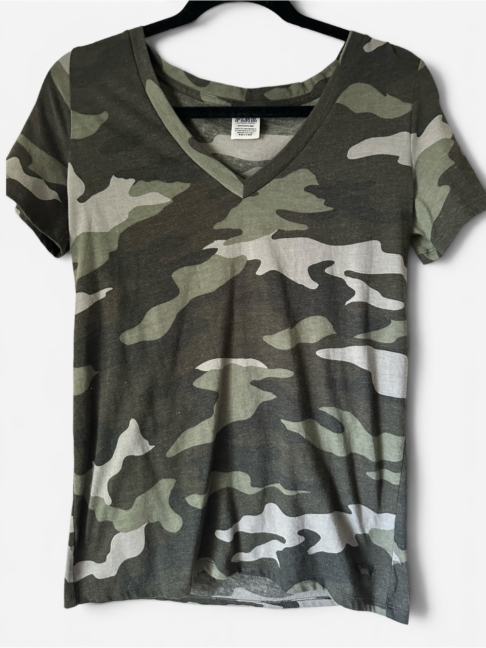PINK Victoria's Secret Women's Short-Sleeve V-Neck Camo Tee - Olive/Gray